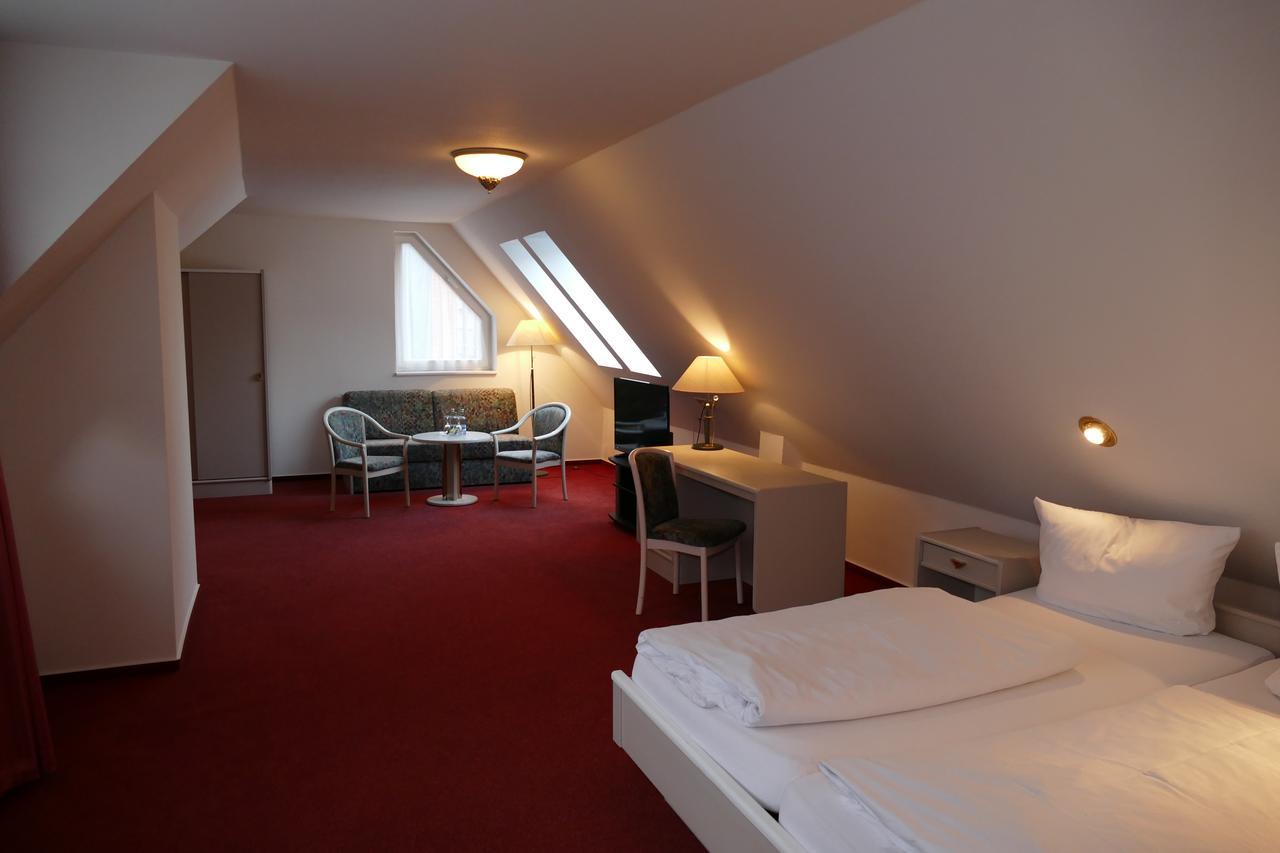 Hotel Am Dom Greifswald Exteriör bild